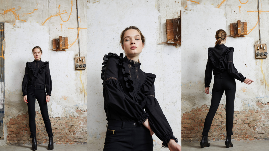 Blusa negra con volantes y puntillas de la firma &MEUNLIMITED