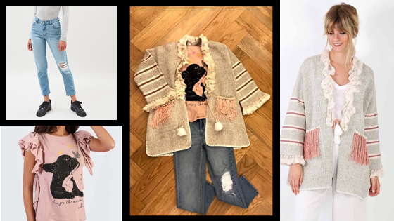 Look de chaqueta de punto, vaquero con desgastes y camiseta con dibujo central de tonos pastel muy primaverales.