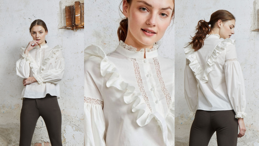 Blusa blanca con volantes y puntillas de la firma &MEUNLIMITED