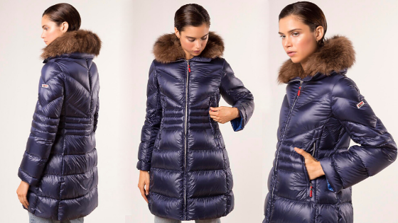Parka larga con cuello de pelo firma DICHI