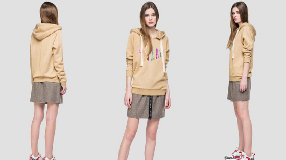Sudadera con capucha en tono dorado de Replay