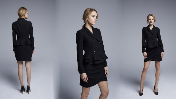 Chaqueta negra cruzada peplum Pati Conde Collection